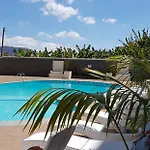 1 Bed Sleeps 4 With Pool Apartment Funchal (Madeira)
