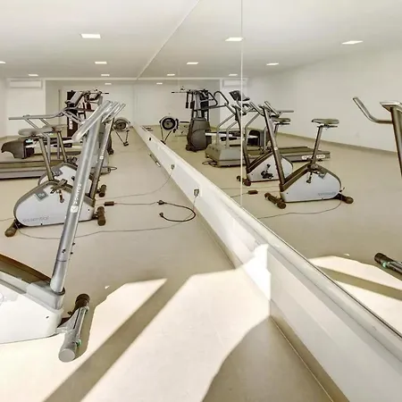 Apartment 1 Bed Sleeps 4 With Pool Funchal (Madeira)